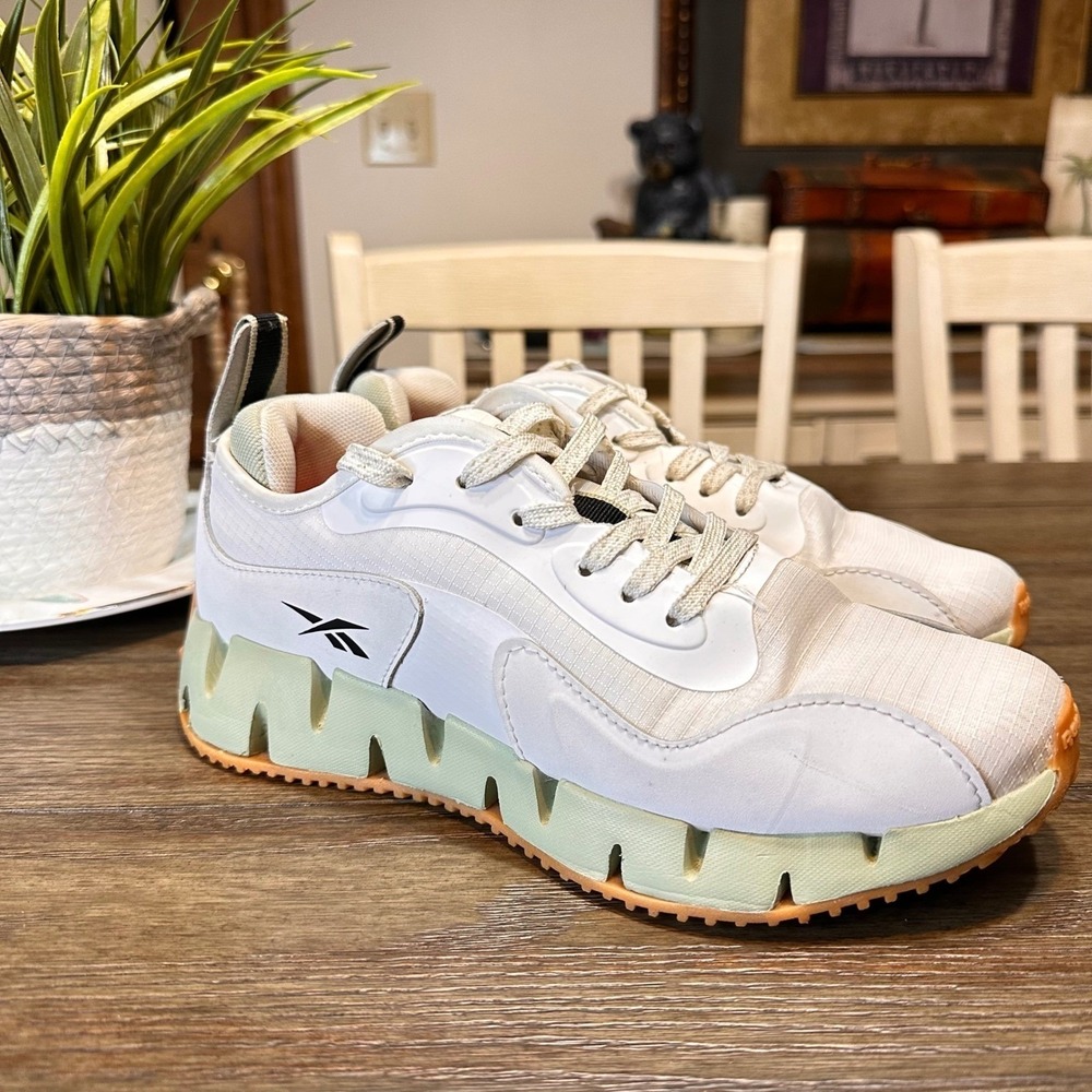 Reebok Zig Dynamica 4 Women's Running Shoes White Vintage Green Orange Size 8